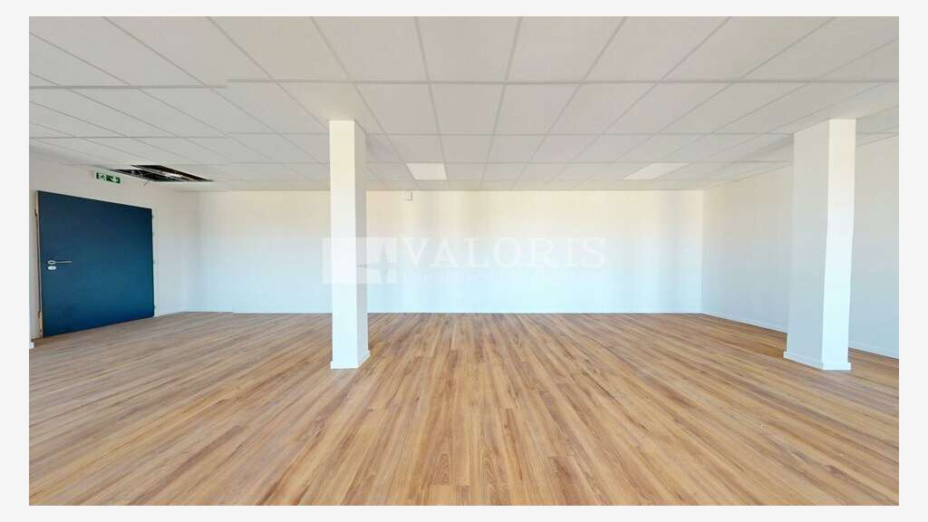 Bureaux de 113m² à louer à Décines-Charpieu centre