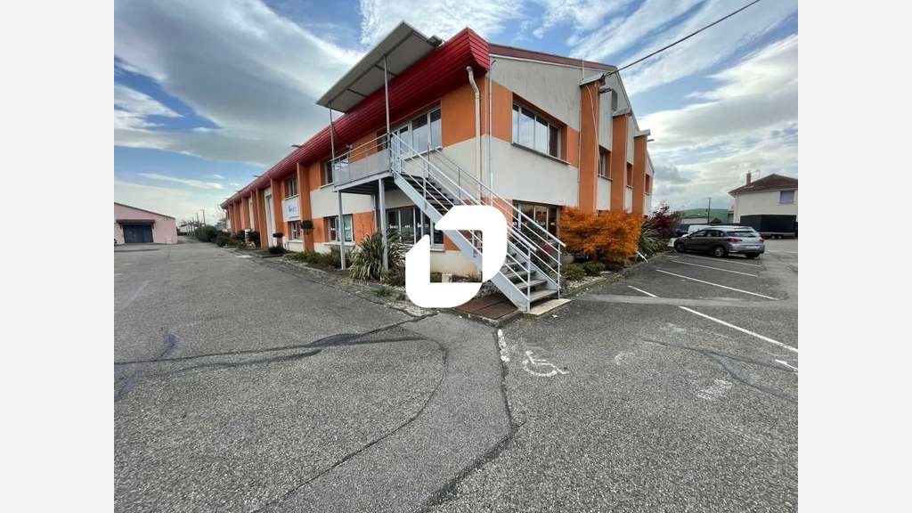 A louer Bureaux 380m² Decines charpieu