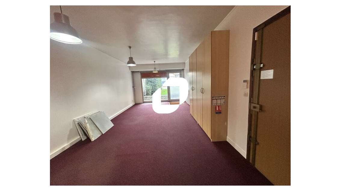 A louer Bureaux 99m² Deuil la barre