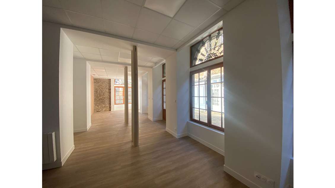 A louer local professionnel 60m² à Dinan centre