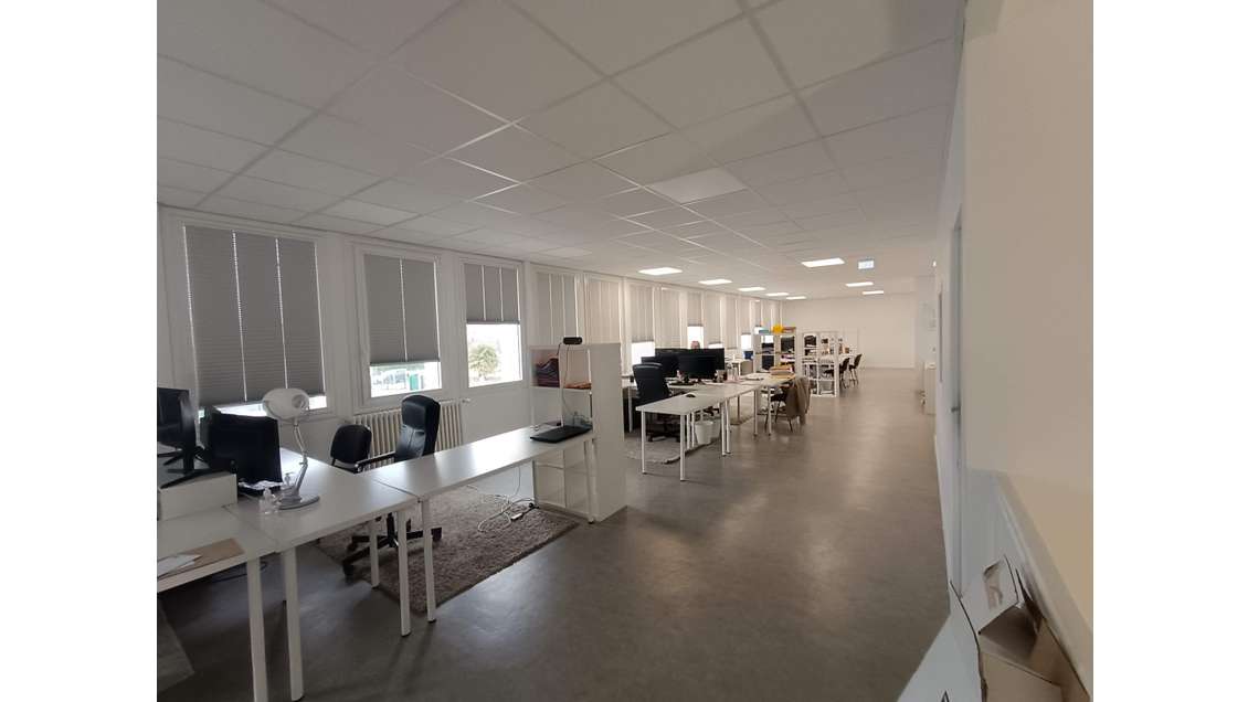 Location bureaux rénovés 180m² à Dinan 