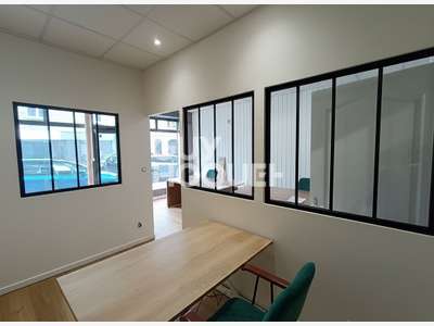 Location local commercial 47m² à Dinan