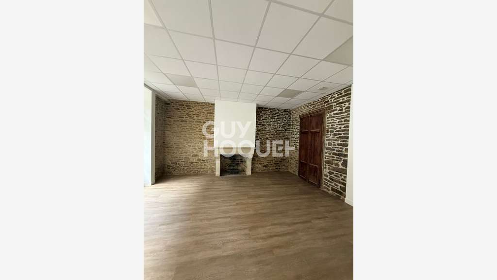 A louer bureaux 65m² en centre ville de Dinan