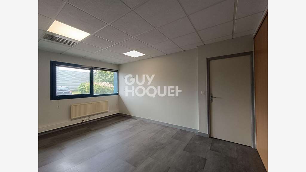 A louer bureaux de 17m² à Taden prox 4 voies