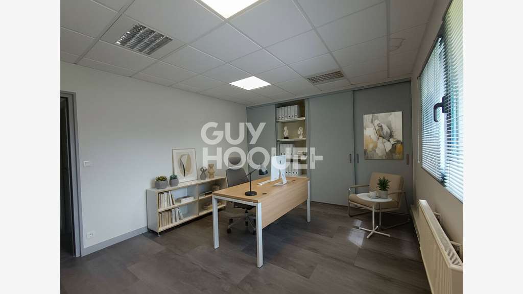 A louer bureaux de 17m² à Taden prox 4 voies