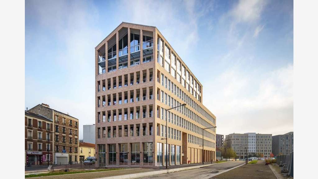 À louer 1 341m² de bureaux Bâtiment Yuri à Ivry