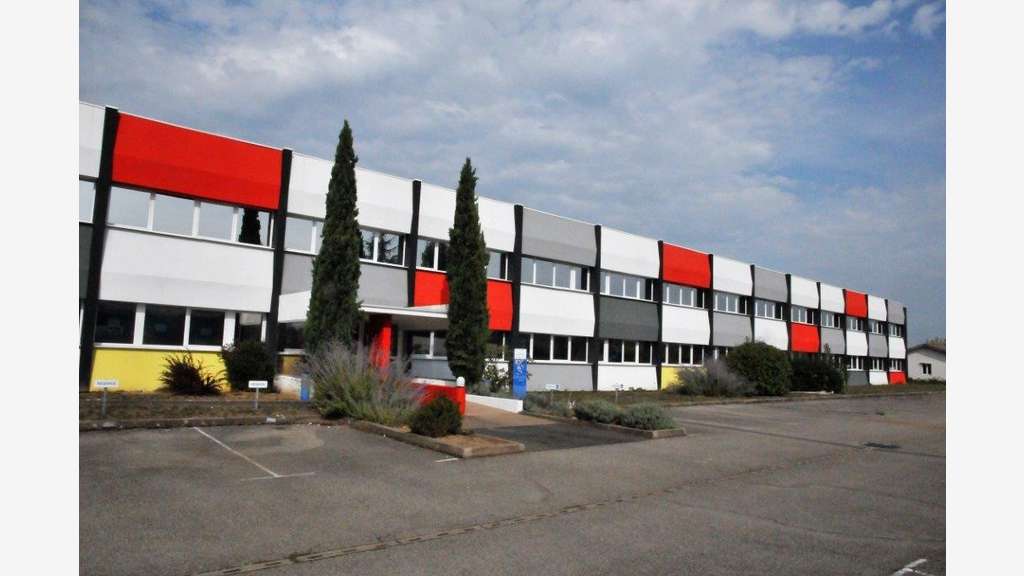 Loue bureaux divisibles à partir de 100m² à Mâcon