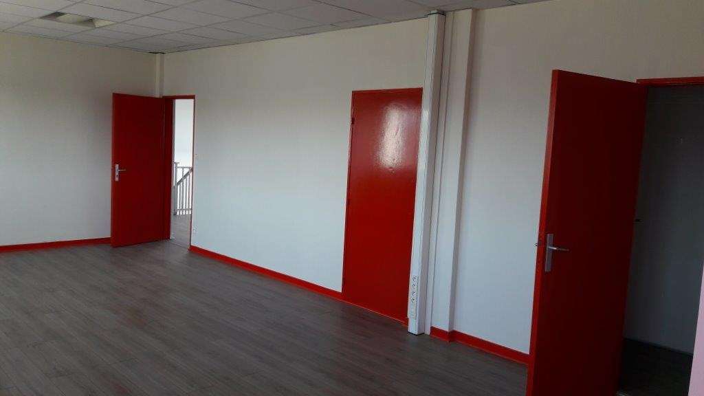 Loue bureaux divisibles à partir de 100m² à Mâcon