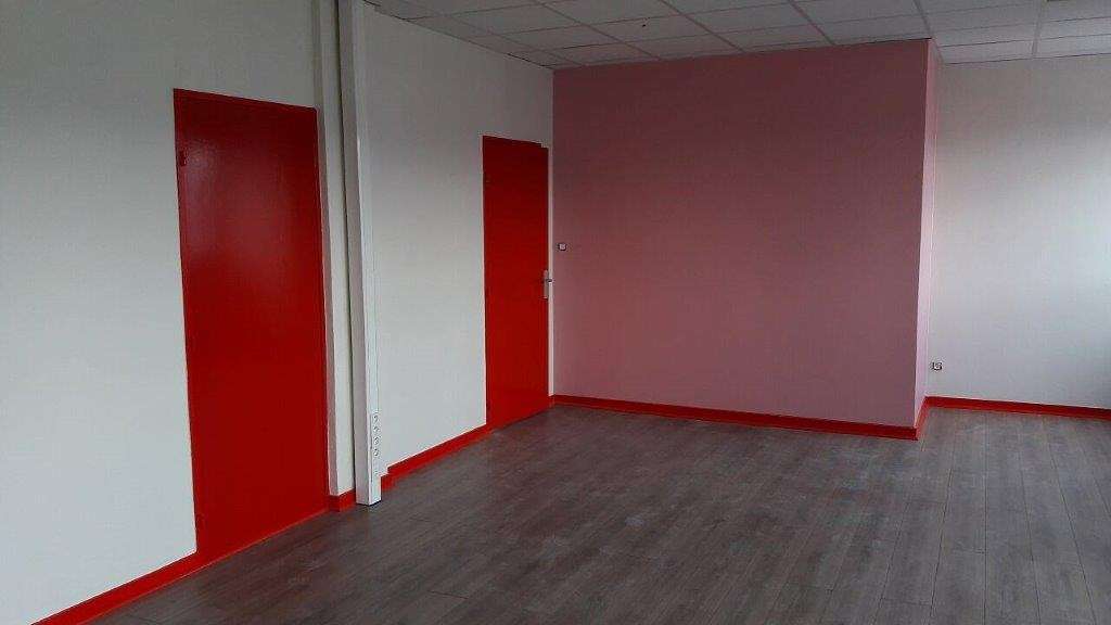 Loue bureaux divisibles à partir de 100m² à Mâcon