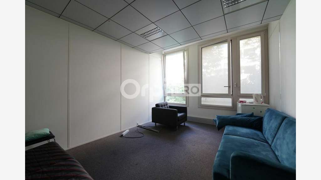 A louer plateau 375m² R+4 à Lyon 9e l'Espace