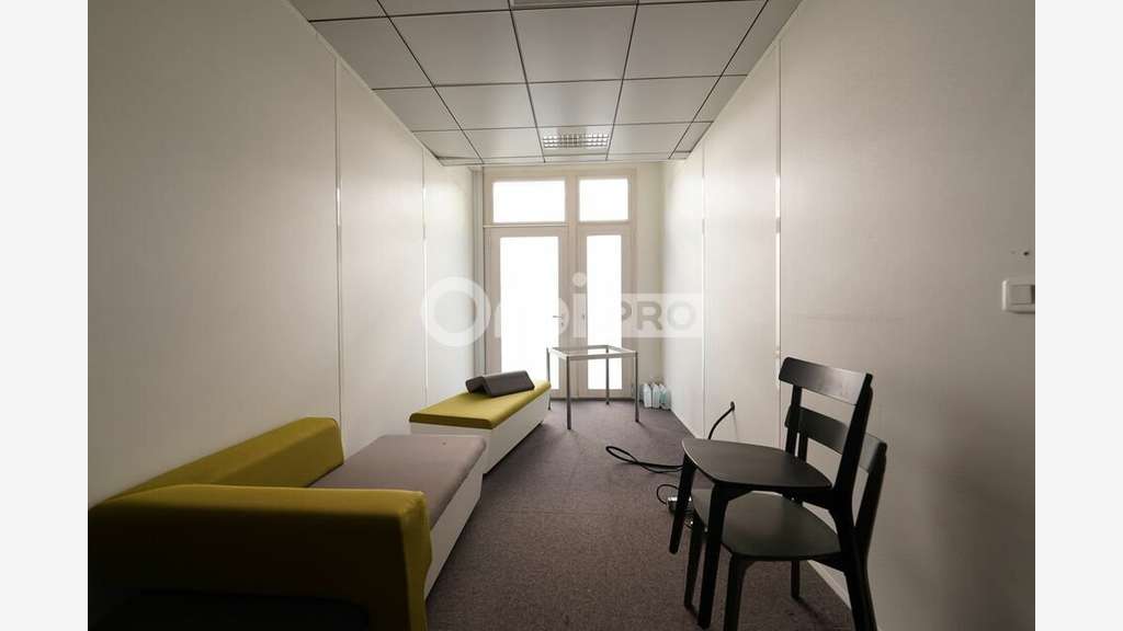 A louer plateau 375m² R+4 à Lyon 9e l'Espace