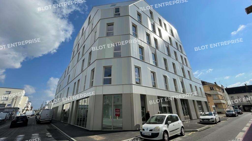 A louer bureaux 917m² à Saint-Nazaire centre