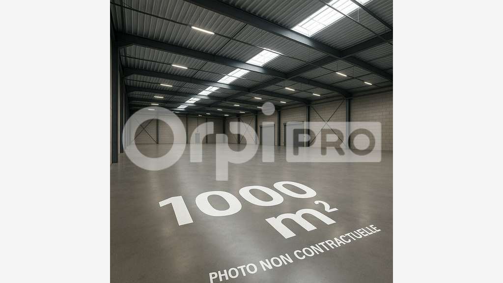 Local de 1000m² à louer à Domerat ZA de Châteaugay