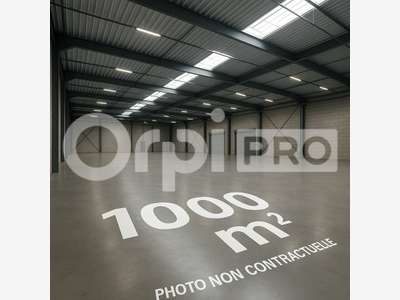 Local de 1000m² à louer à Domerat ZA de Châteaugay