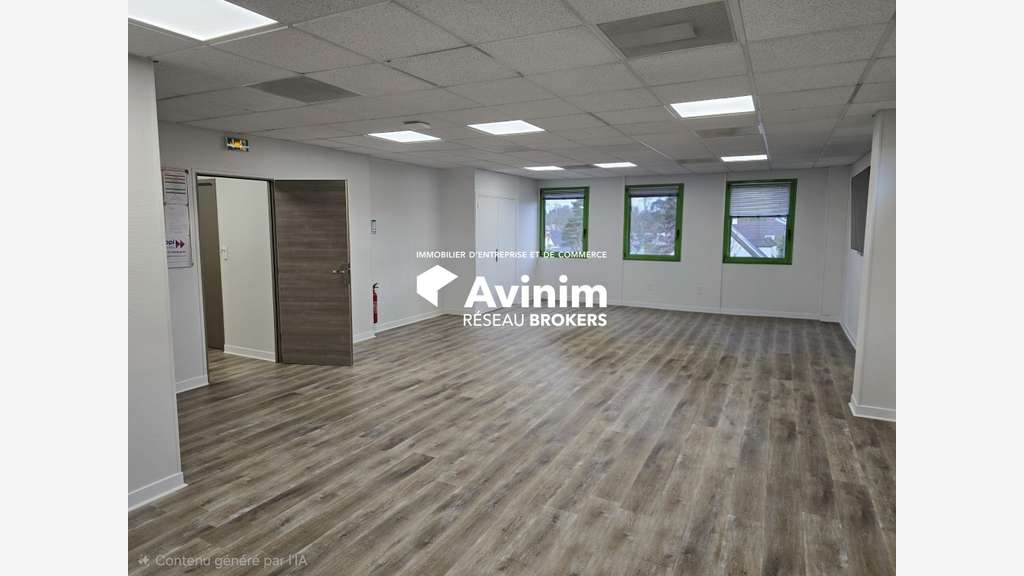 A louer bureaux 179m² à Domont  proche grands axes