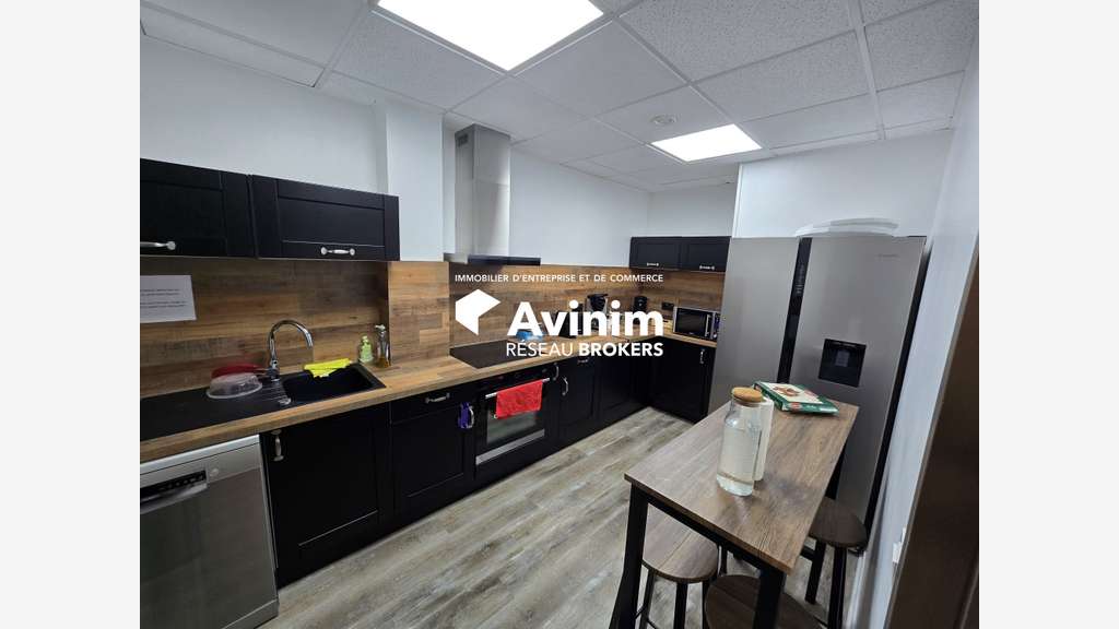 A louer bureaux 179m² à Domont  proche grands axes