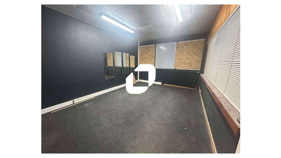 A louer Bureaux 280m² Domont