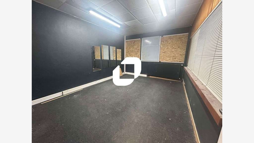 A louer Bureaux 280m² Domont