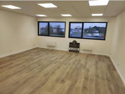 Location Locaux d'activités - Entrepôts à Donges