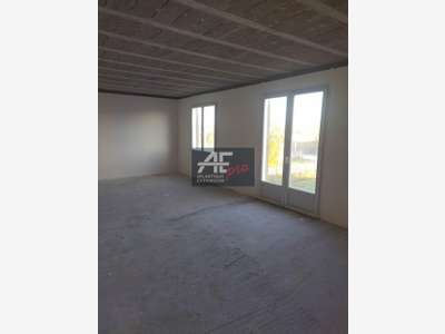 A louer bureau 40m² lumineux avec parking à Donges