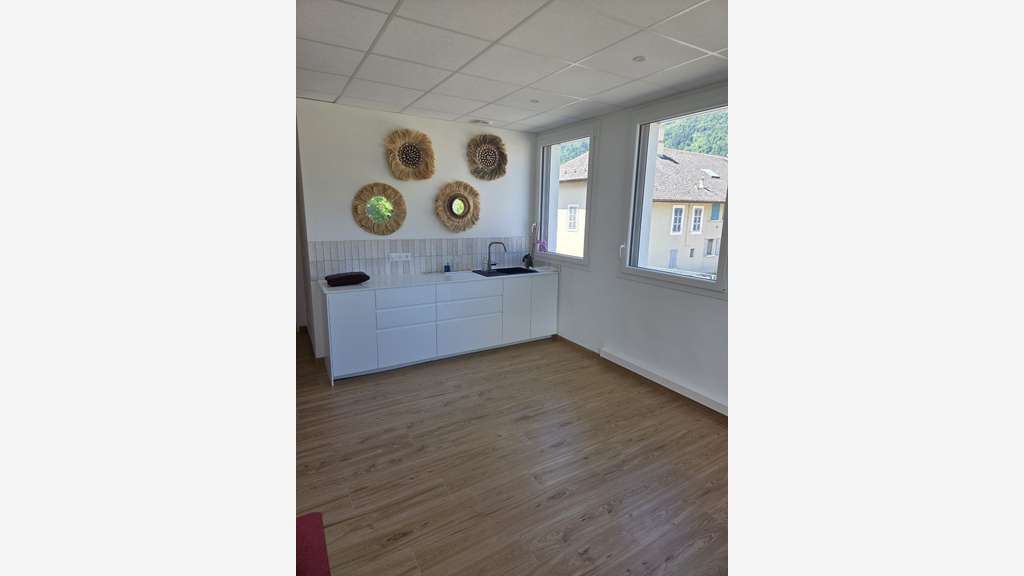Loue local médical et paramédical 22m² à Doussart