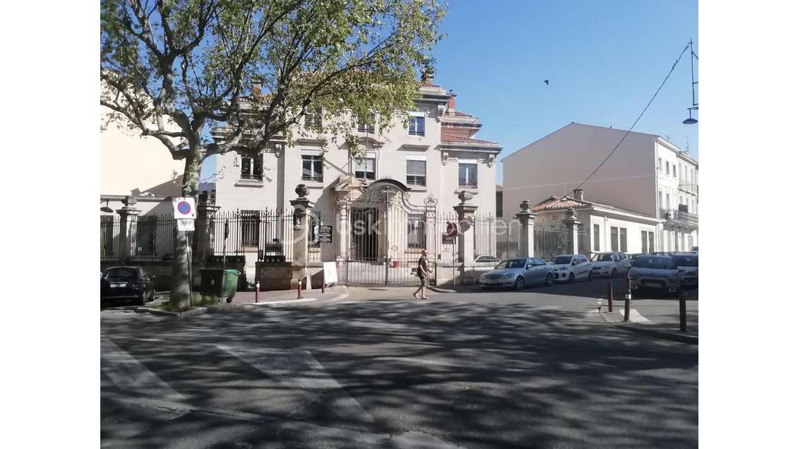 Bureau de prestige 55m² N° 1 à Draguignan