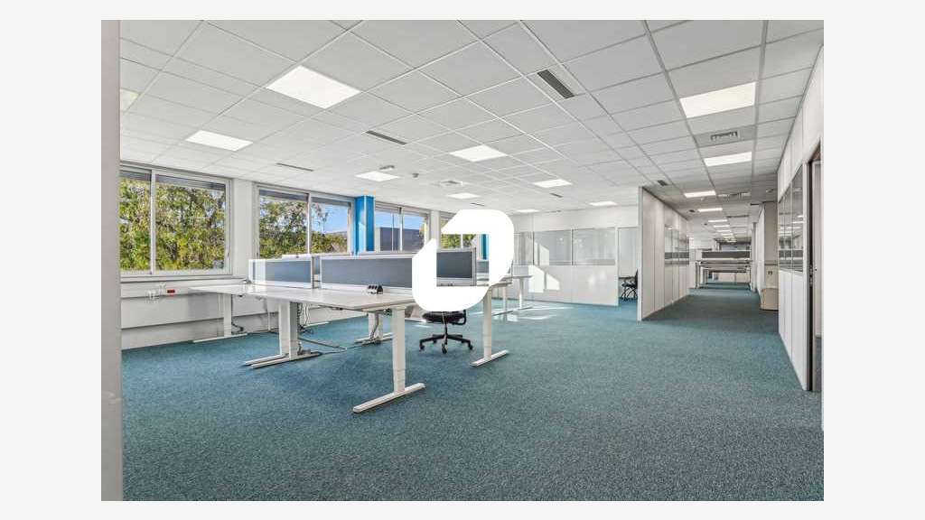 A louer Bureaux 1810m² Drancy