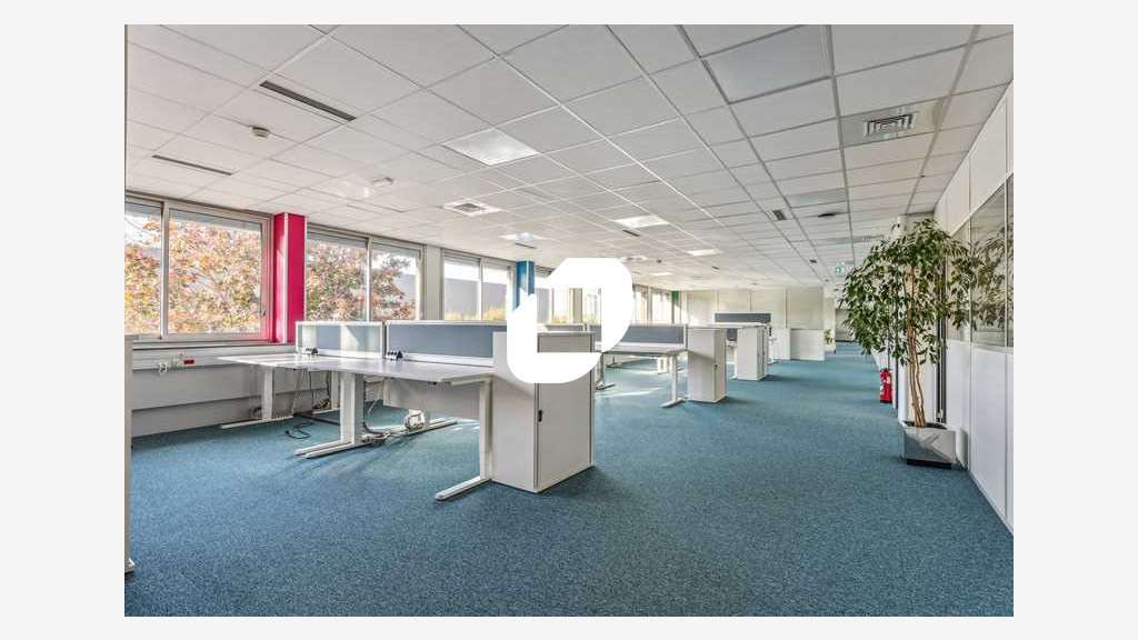 A louer Bureaux 488m² Drancy