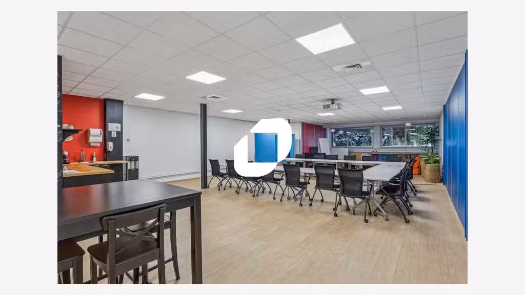 A louer Bureaux 534m² Drancy