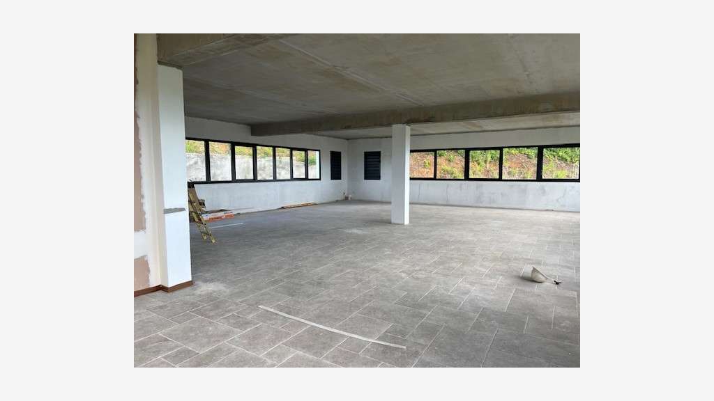 A louer bureaux de 150m² (ou / et 60m²) à Ducos 