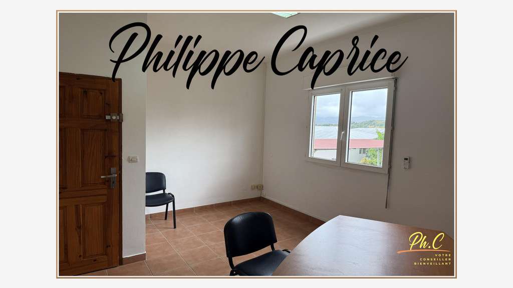 A louer bureau 16m² au 1er étage Ducos Champigny