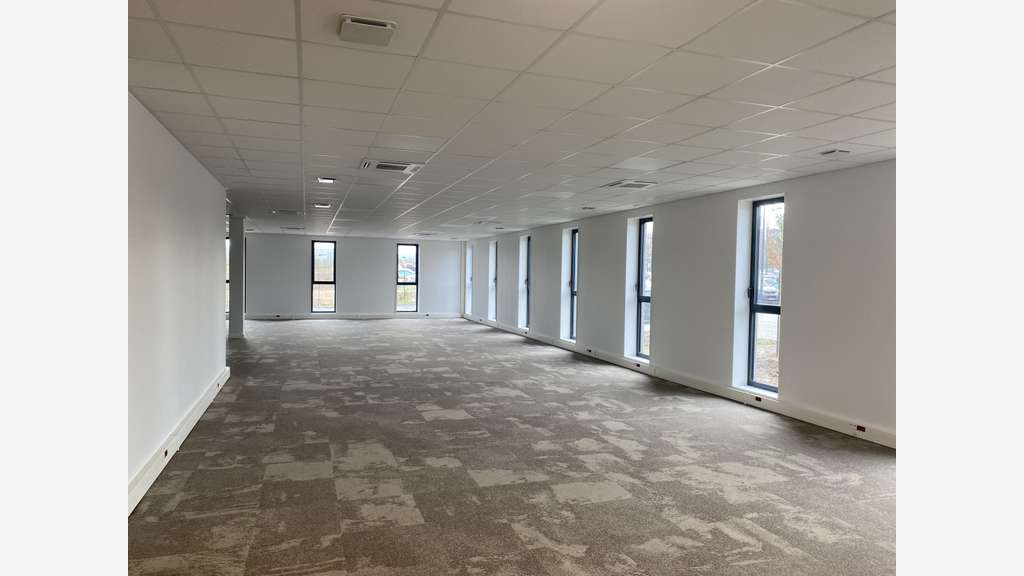 Location de bureaux - Gare à Val de Reuil