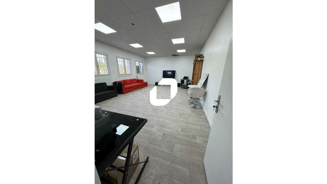 A louer Bureaux 220m² Eaubonne