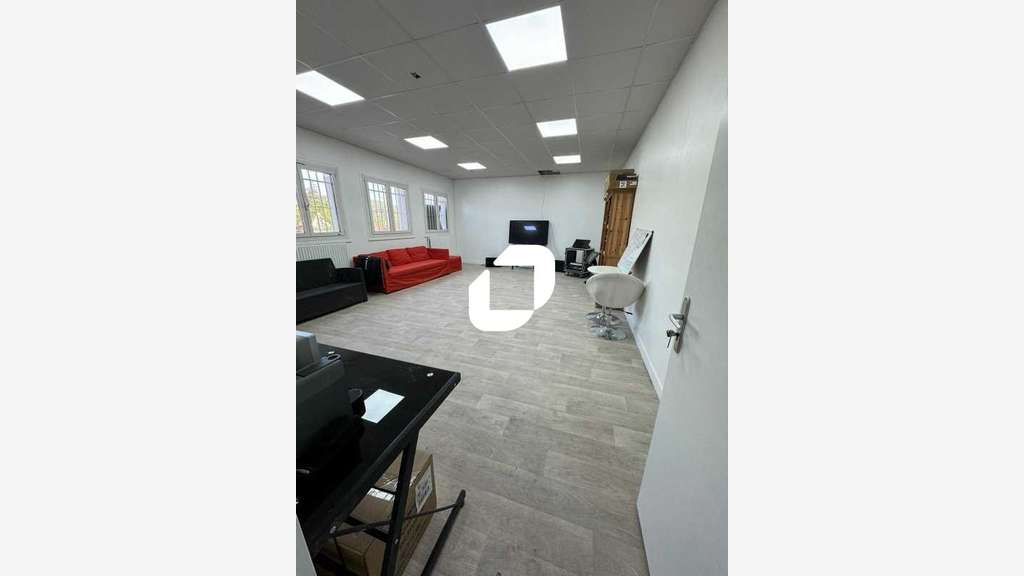 A louer Bureaux 220m² Eaubonne