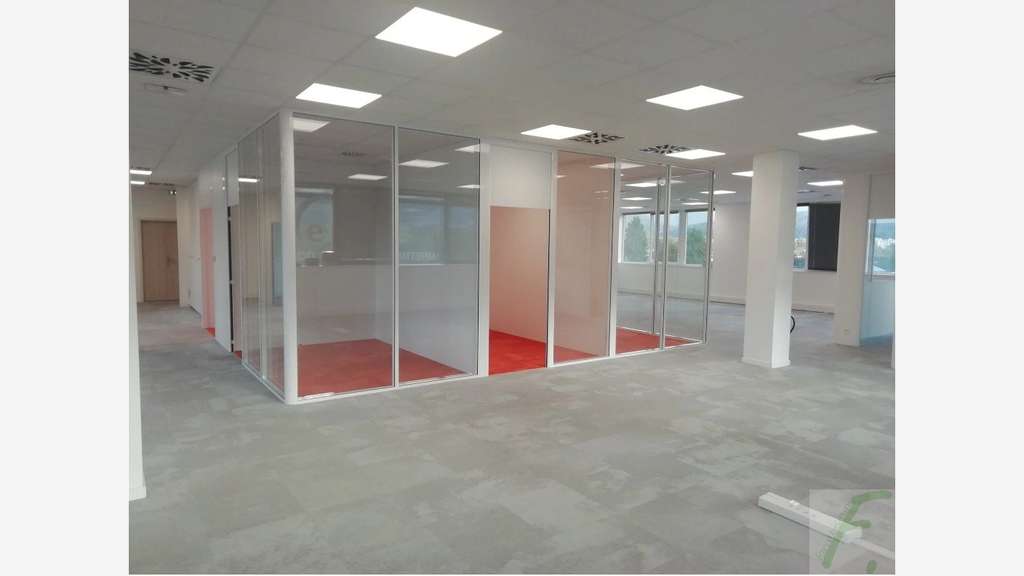 Bureaux neufs et modernes 407m² R+3 à Échirolles