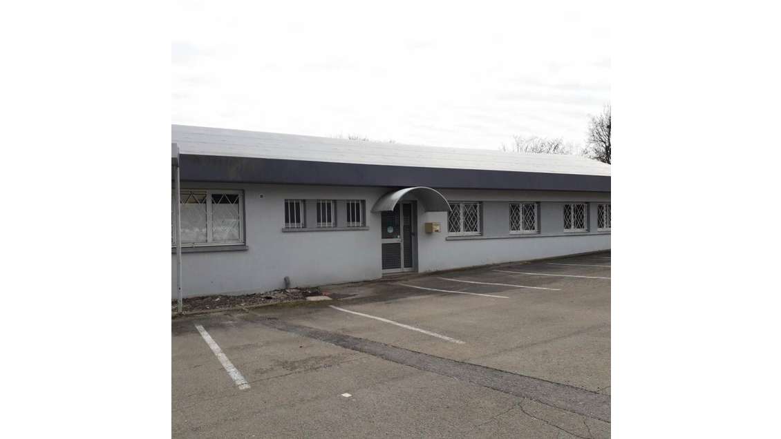 À louer bureaux rénovés 166m² à Ecole-Valentin