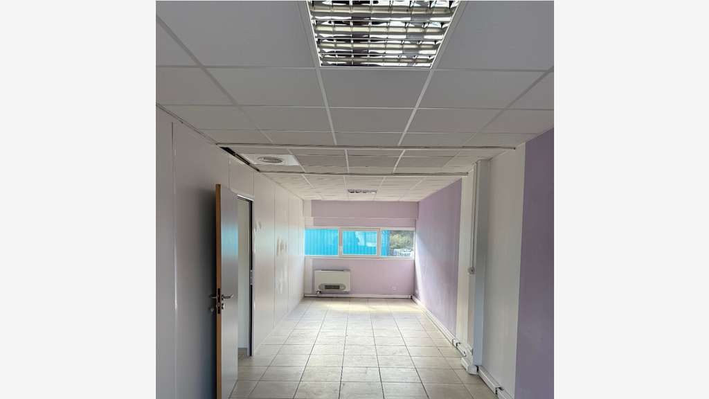 A louer bureaux 130m² à Martigues zone Ecopolis