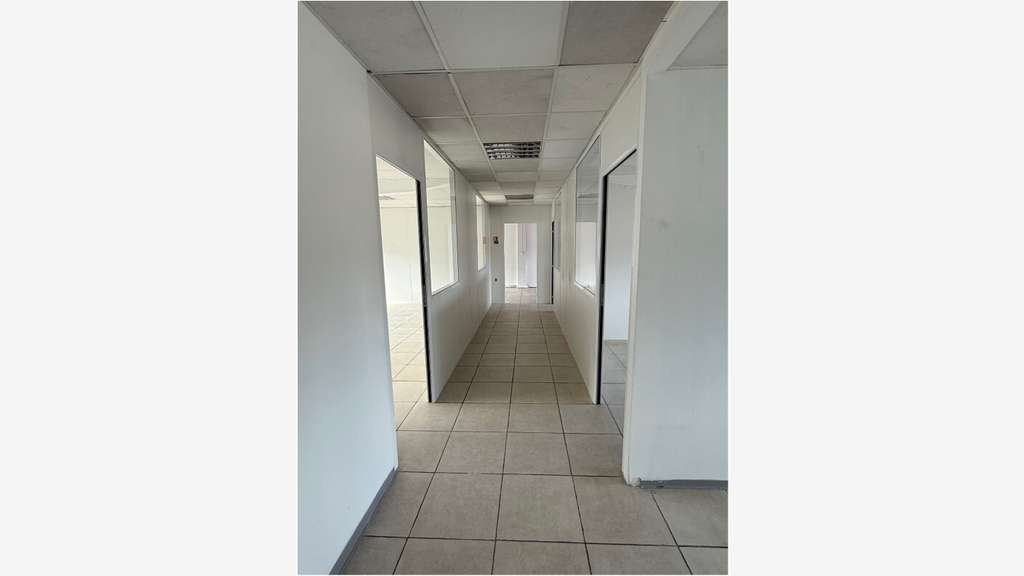A louer bureaux 130m² à Martigues zone Ecopolis