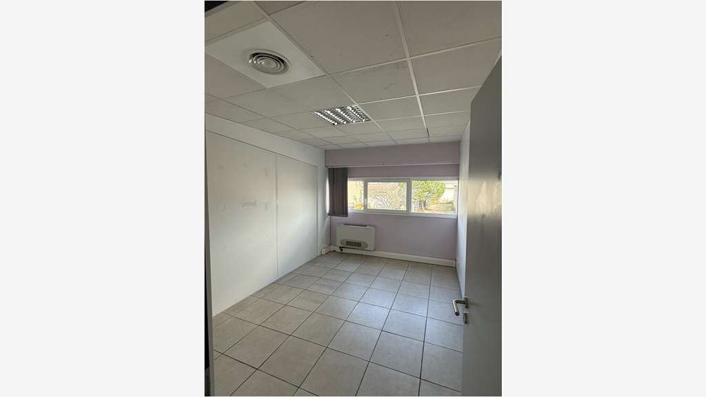 A louer bureaux 130m² à Martigues zone Ecopolis