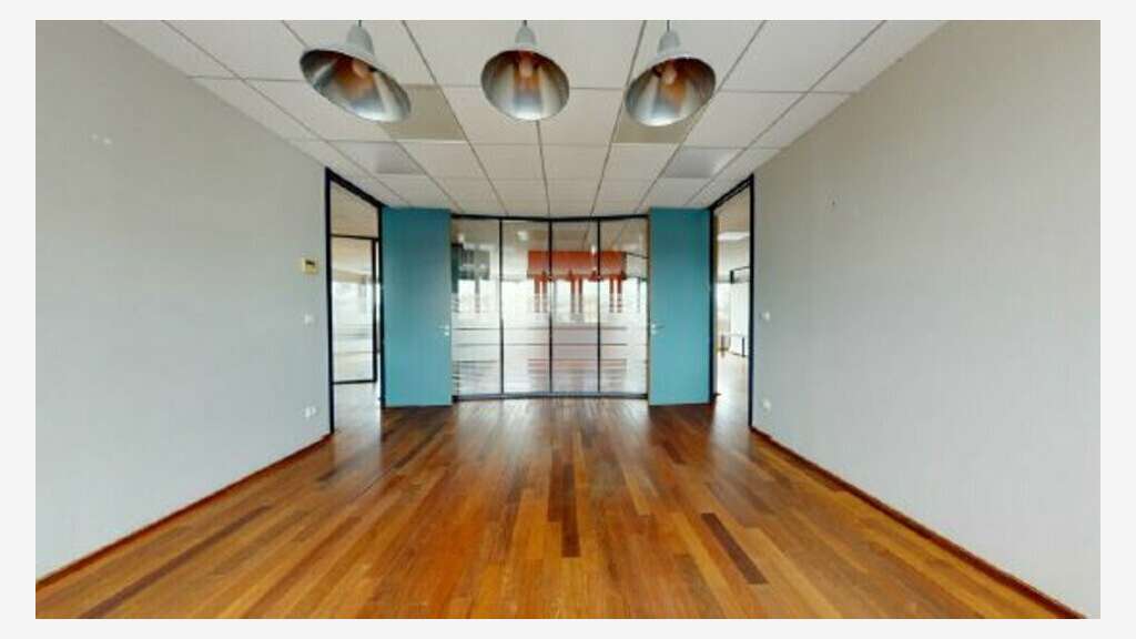 A louer bureaux 300m² à Écully Techlid