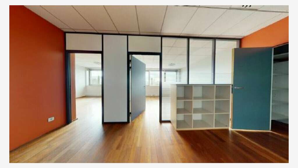 A louer bureaux 300m² à Écully Techlid