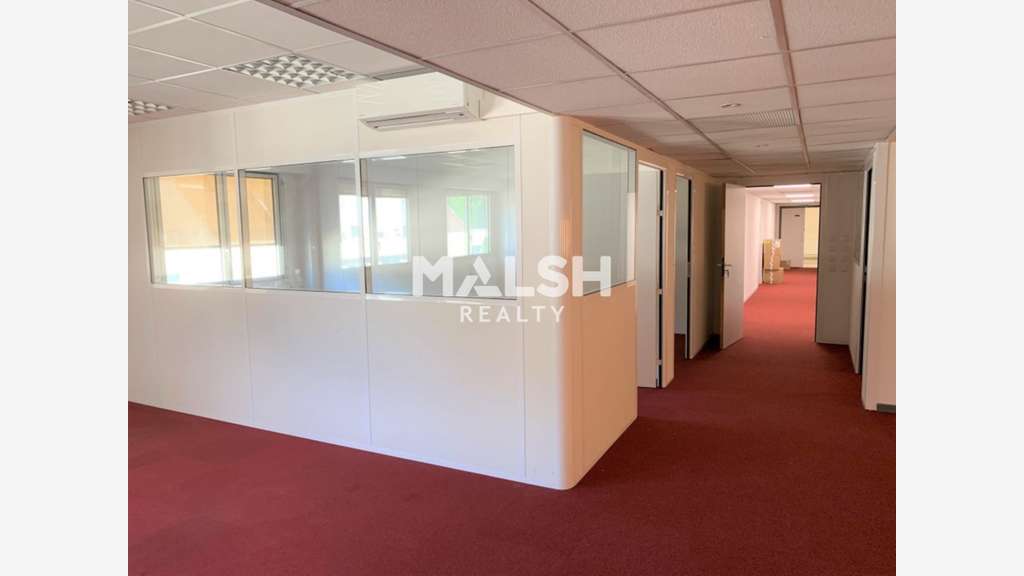 Bureaux à louer 355m² divisibles à Écully