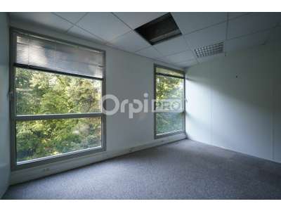 Location Bureaux à Écully