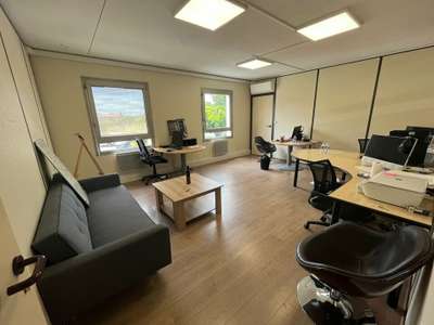Location Bureaux à Écully