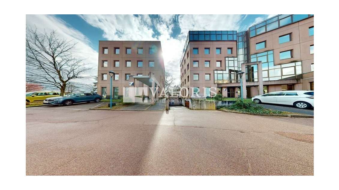 ECULLY - BUREAUX à louer