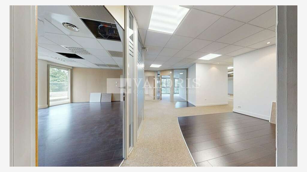 Bureaux à partir de 187m² à louer sur Ecully