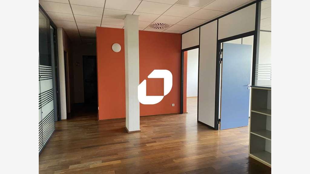 A louer Bureaux 649m² Ecully
