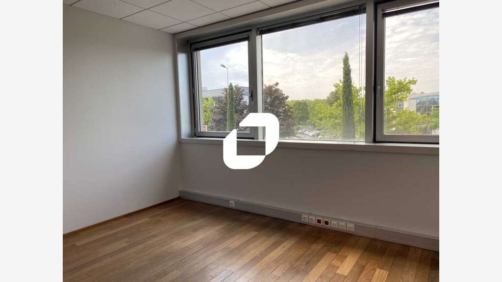 A louer Bureaux 649m² Ecully