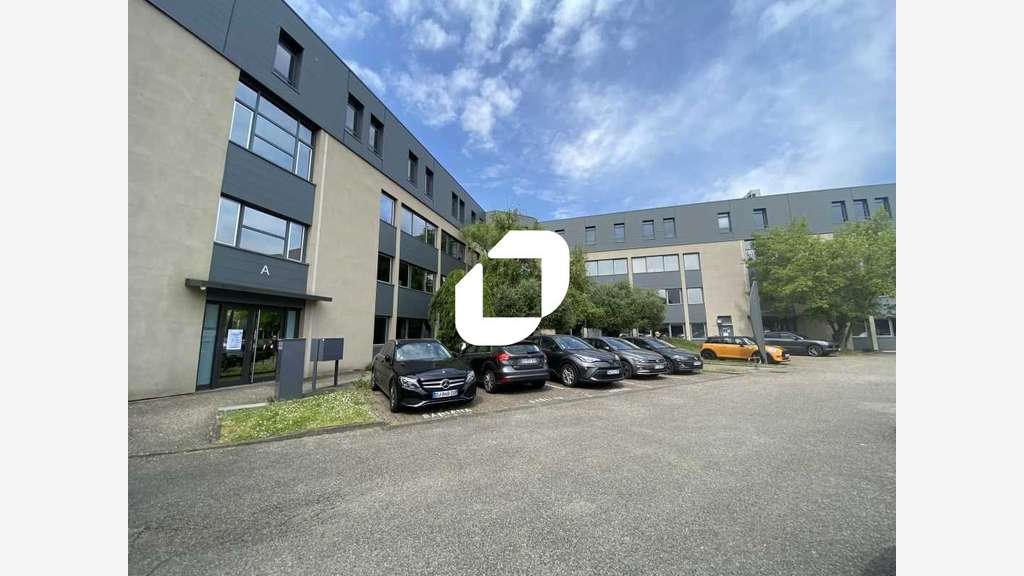 A louer Bureaux 649m² Ecully