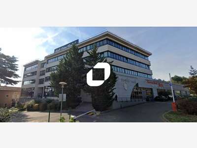 A louer Bureaux 899m² Ecully